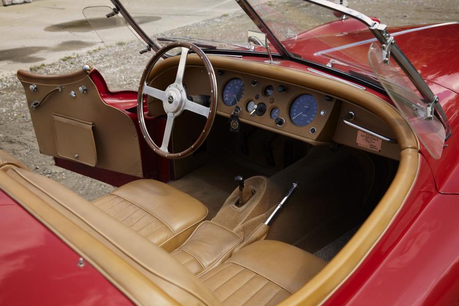  Jaguar XK140 Roadster 1957 года  (фото 14 из 18)